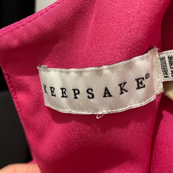 Pink short sleeve open back dress - Picture 3 of 3